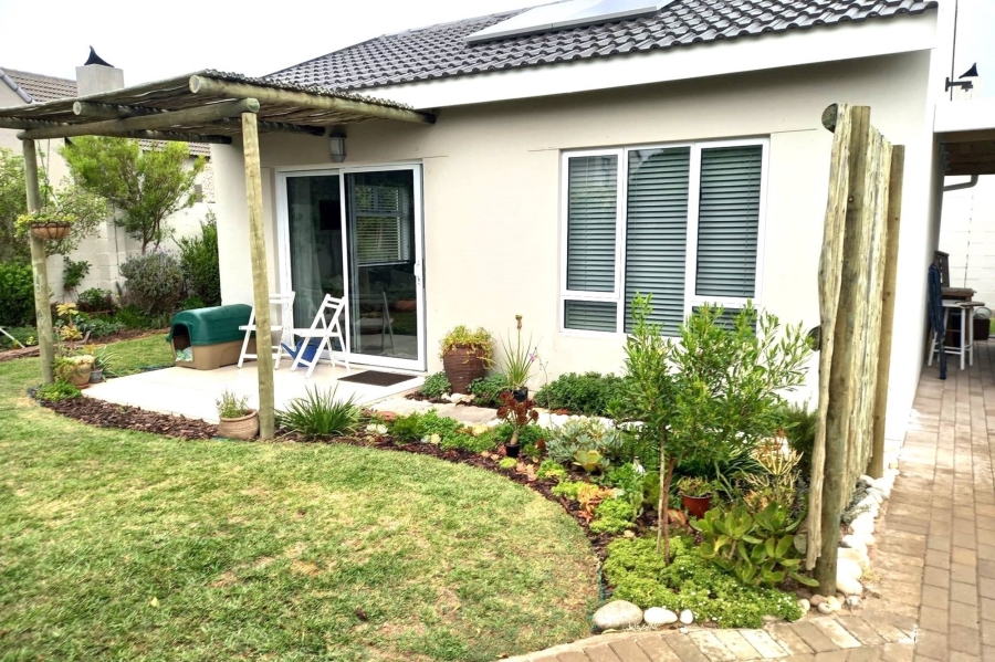 To Let 3 Bedroom Property for Rent in Country Club Western Cape